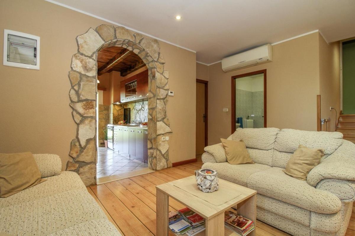 Dea In Kmeti Villa Zminj Ngoại thất bức ảnh